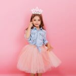 how to choose procession outfits for children?